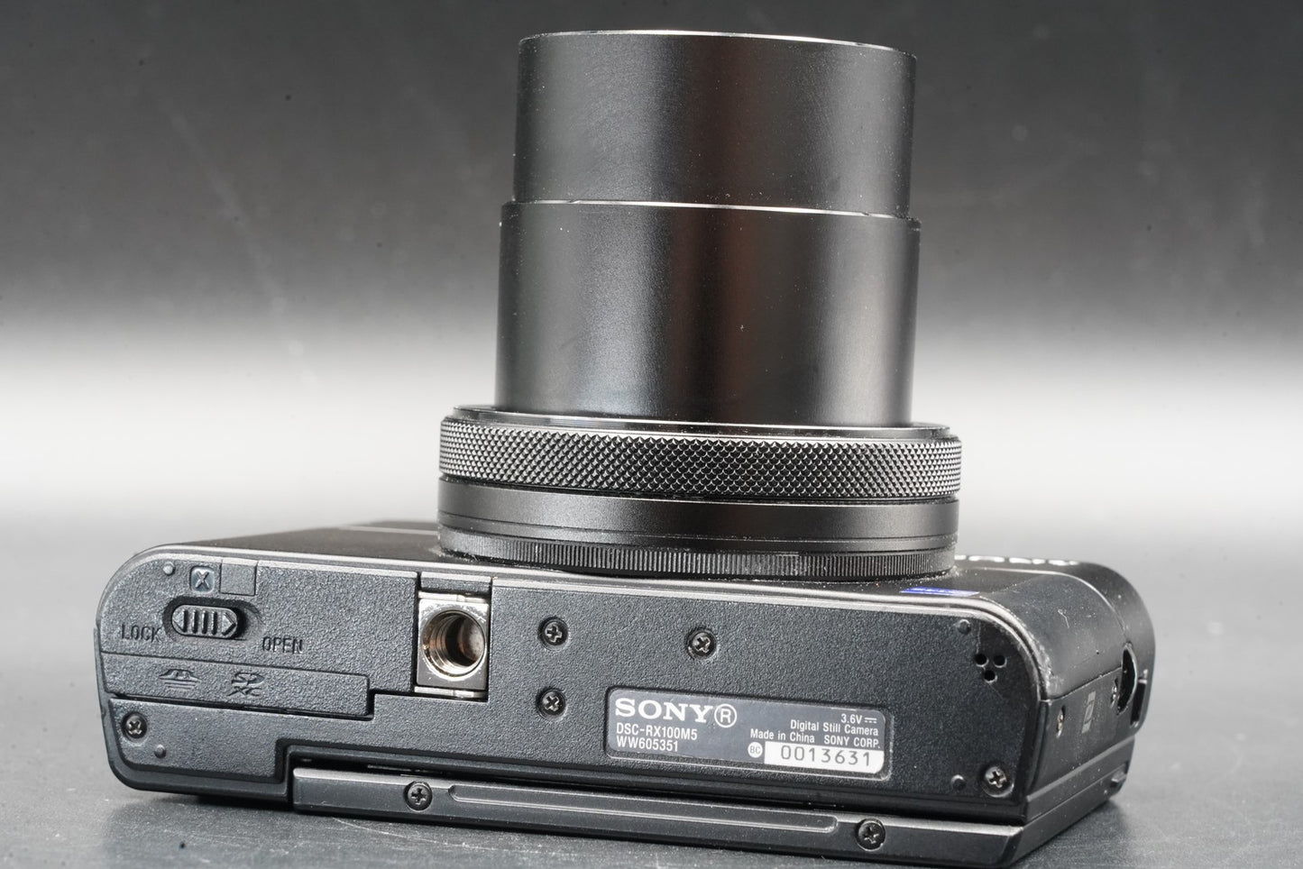 Sony Cyber-Shot DSC-RX100M5A 20.1MP 4K Digital Camera ALMOST UNUSED 11425