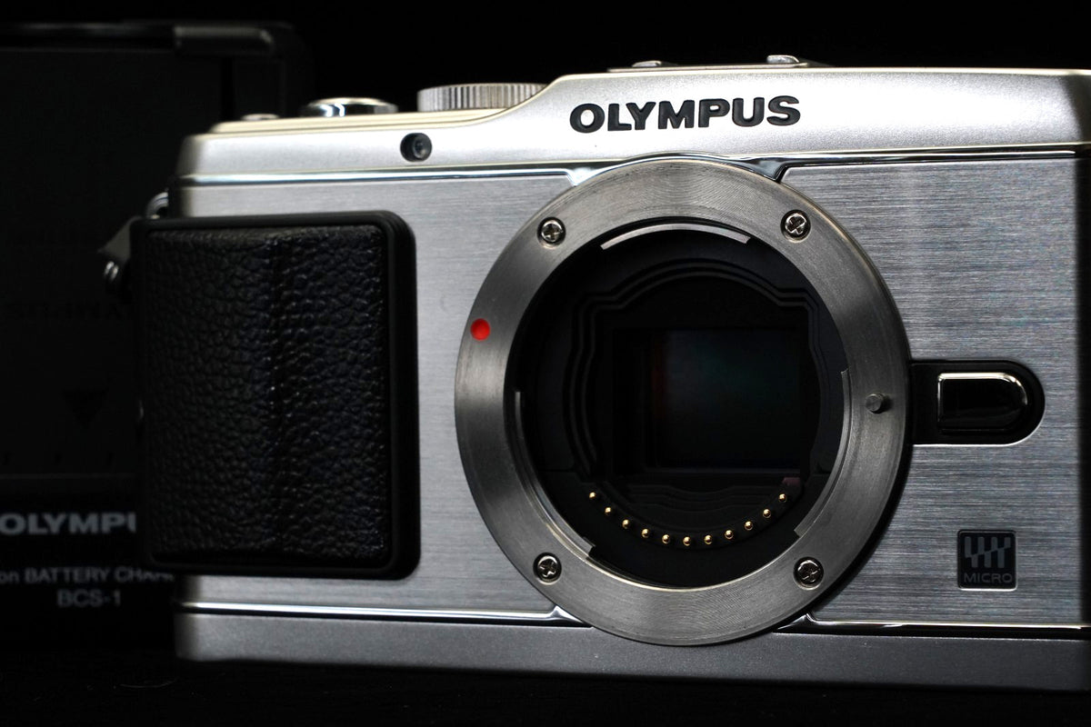 Olympus PEN E-P3 Digital Camera Silver From Japan [] US STOCK #9490