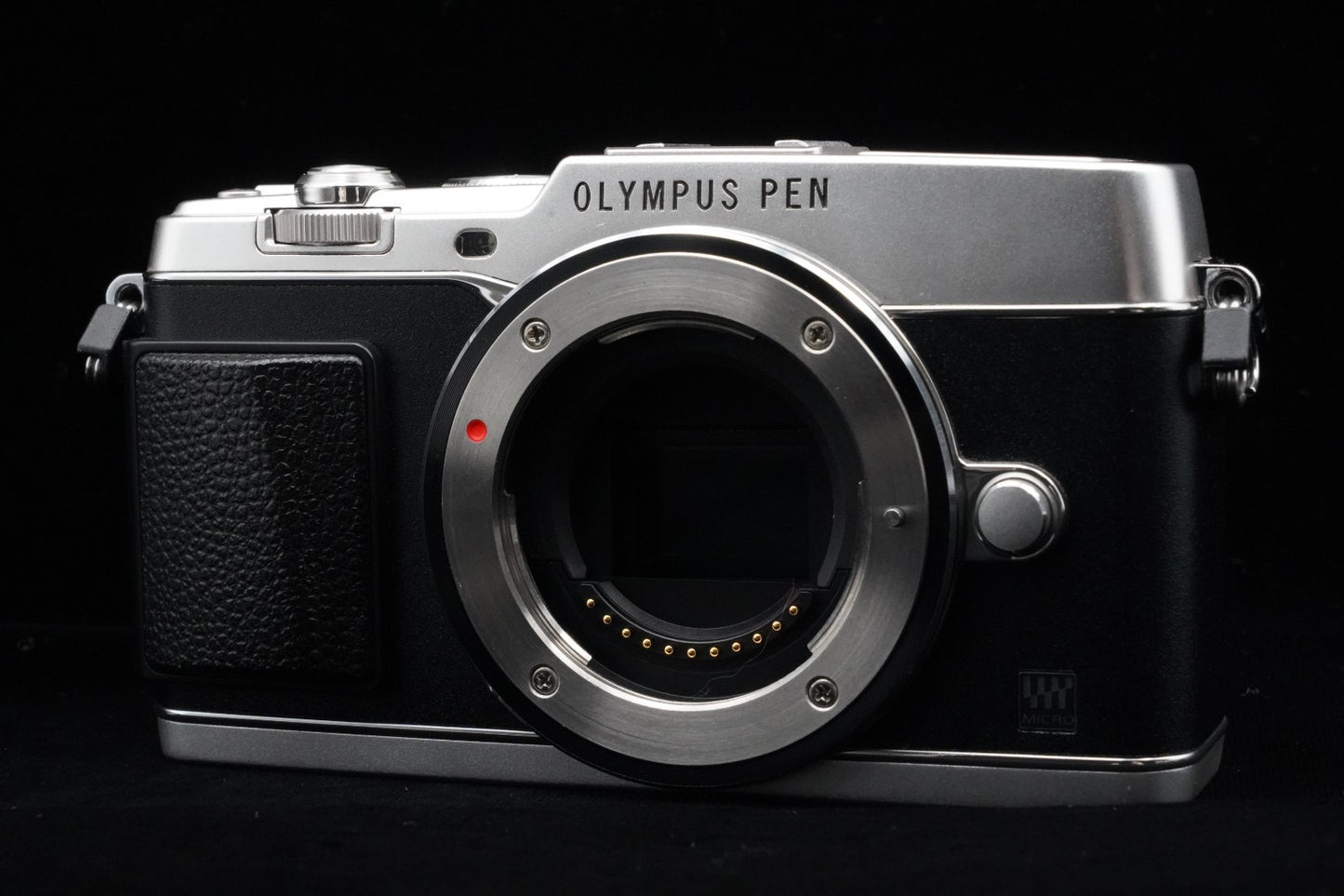 Olympus PEN E-P5 Silver Body Wifi Digital Camera Japan US Duty Paid 9837