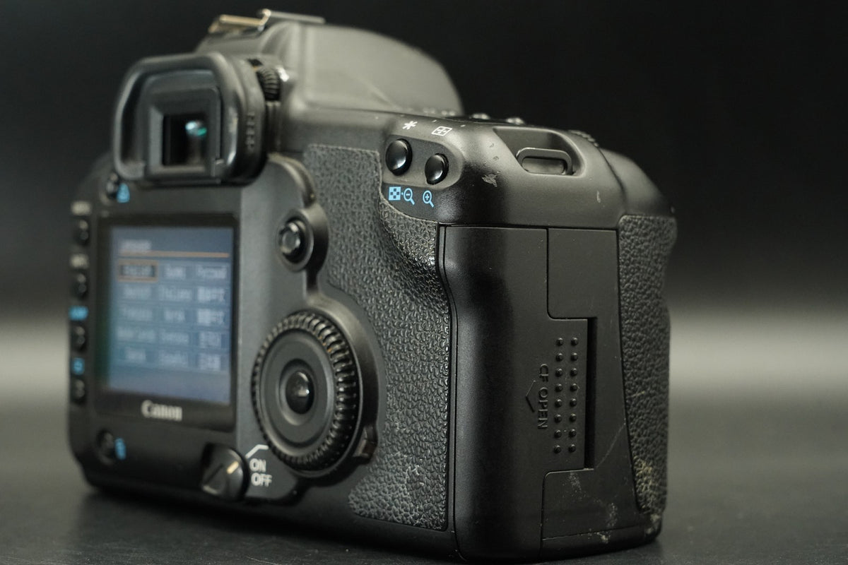 Canon EOS 5D Digital SLR Full Frame Camera Body Only #12350