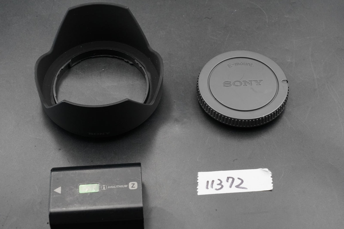 Sony Alpha a7 III ILCE-7M3 Mirrorless Digital Camera w/ FE 28-70 Lens #11372