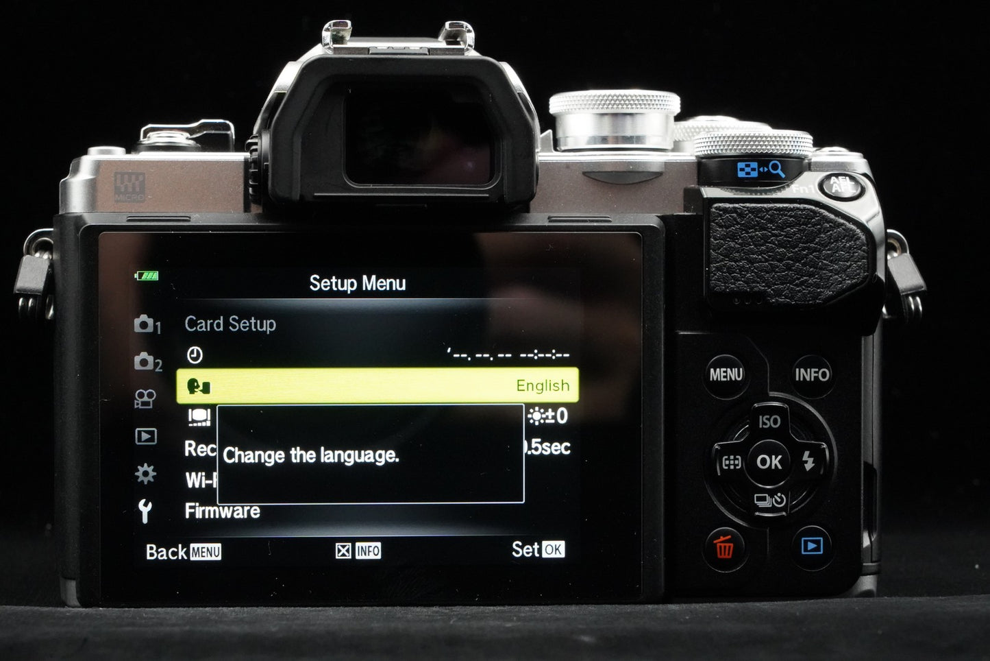 Olympus OM-D E-M10 Mark III Silver w/ 14-42mm + 40-150mm Lens Silver 10287