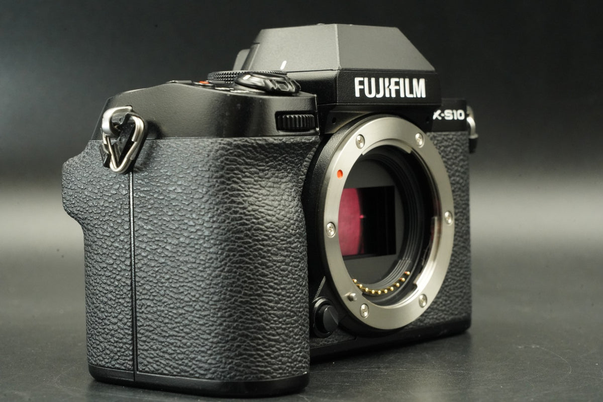 Fujifilm Fuji X-S10 Black Mirrorless Digital Camera -3561 cut- US STOCK #12335