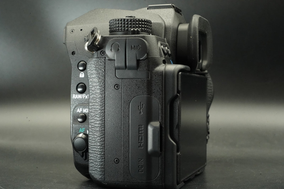PENTAX K-1 Mark II Digital Camera + D-BG6 Battery Grip -SC 2%- #11985