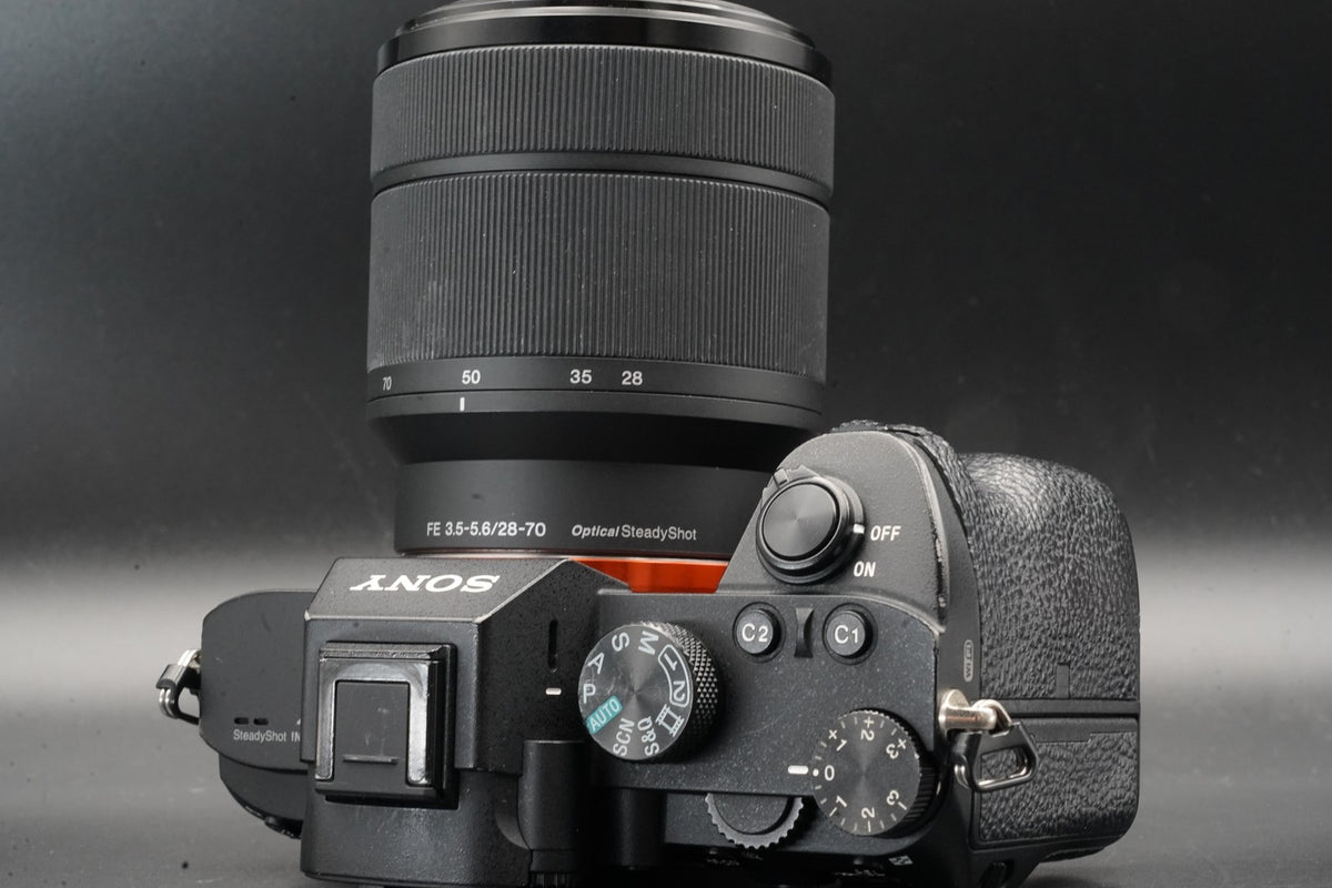 Sony a7 III ILCE-7M3 Spiegellose Digitalkamera mit FE 28-70 Objektiv #11373