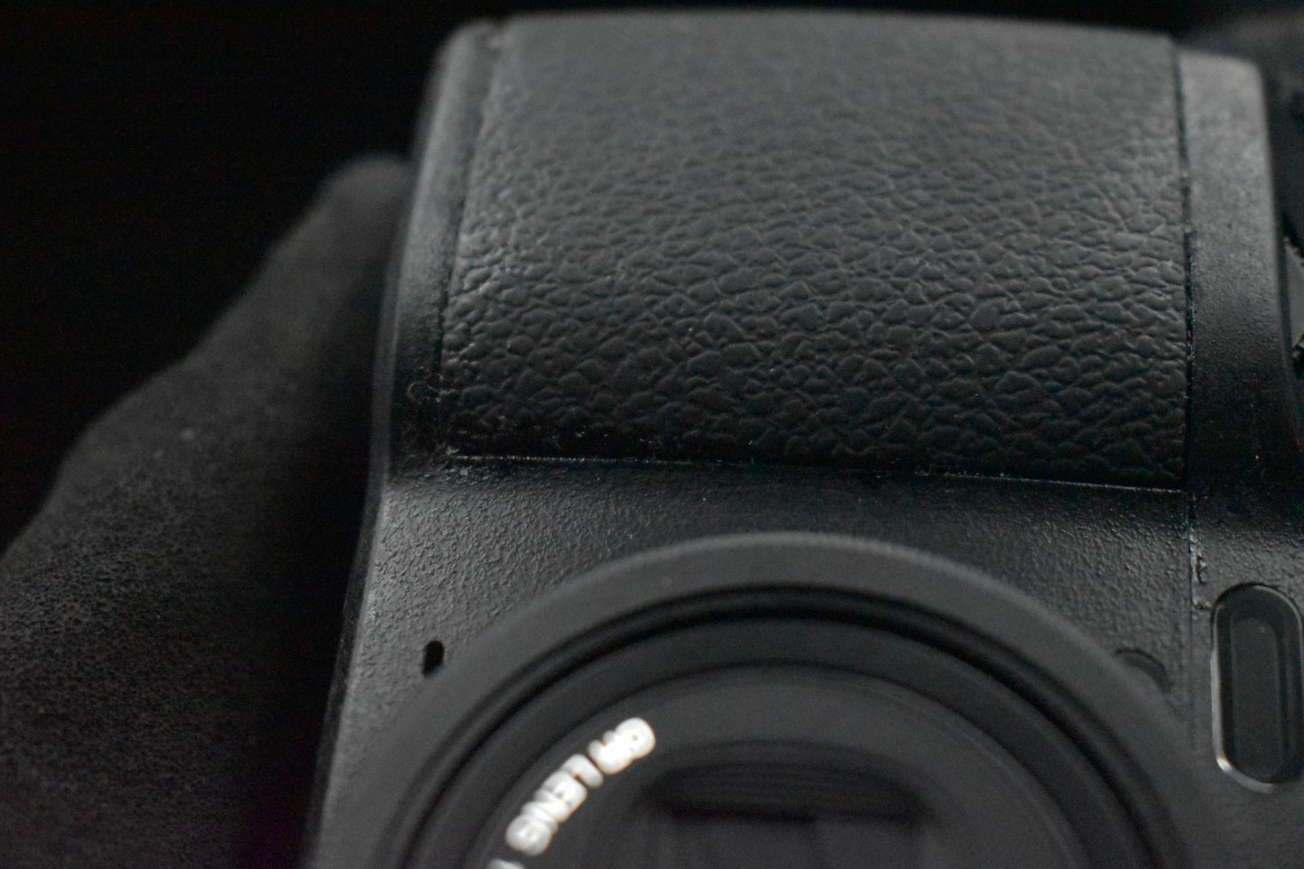 [US Duty Paid] Ricoh GR Digital IV 10.4MP Digital Camera Black 9010