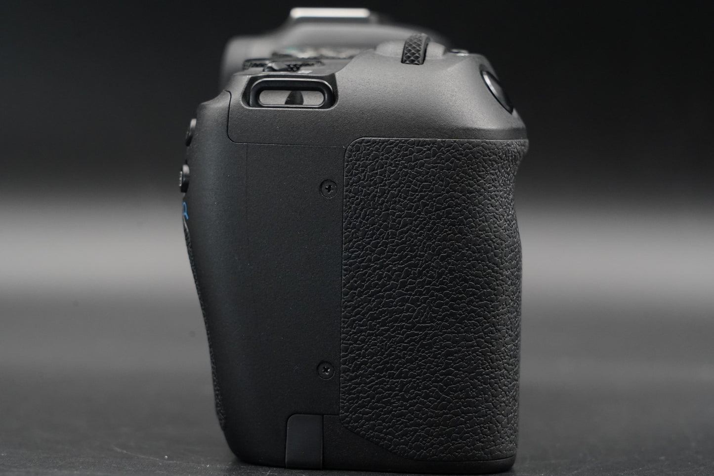 Canon EOS RP Full Frame Mirrorless Digital Camera Body US Duty Paid 11157