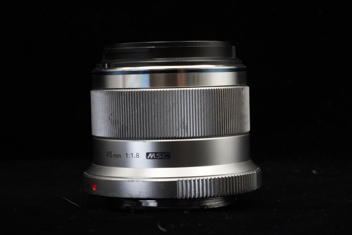 Olympus M.ZUIKO DIGITAL 45mm f/1.8 Lens Silver Japan US STOCK #11260