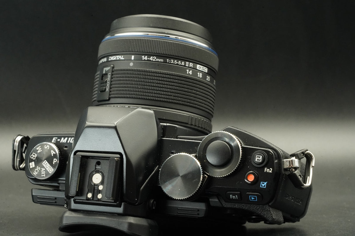 Olympus OM-D E-M10 Camera + 14-42mm + 40-150mm 2 Lens -6668 cuts- #12393