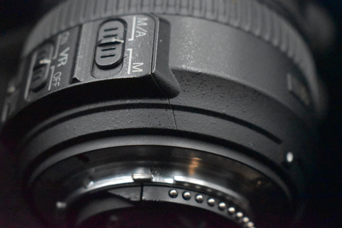 Nikon AF-S DX 18-200mm f/3.5-5.6 G ED VR II Lens US STOCK #9264
