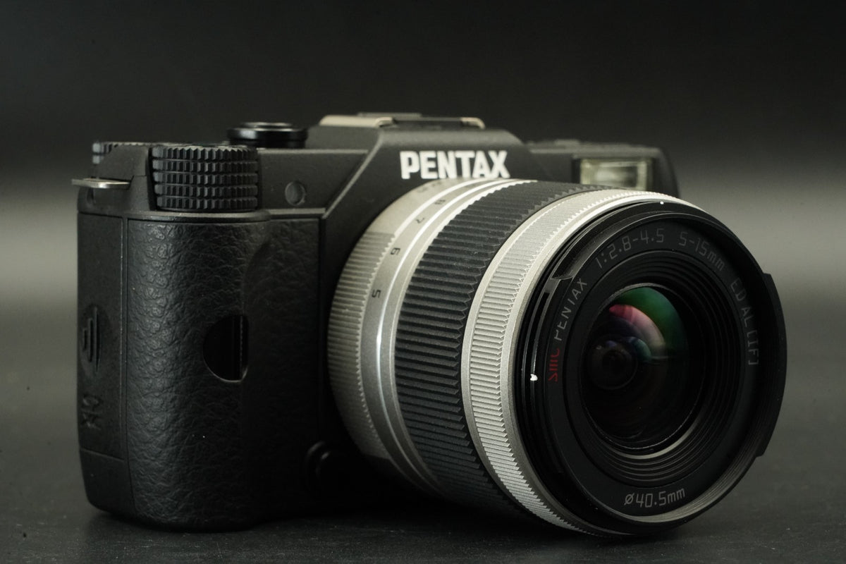 Pentax Q10 Black w/ 5-15mm Black 02 Zoom Lens Kit -419 cuts- #11630