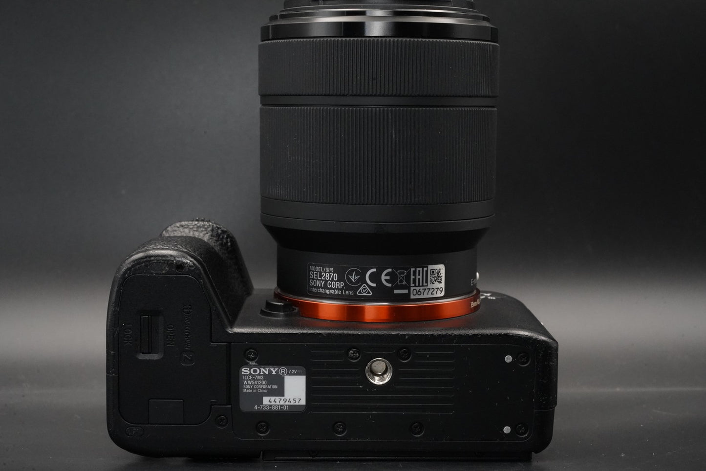 Sony Alpha a7 III ILCE-7M3 Mirrorless Digital Camera w/ FE 28-70 Lens 10812