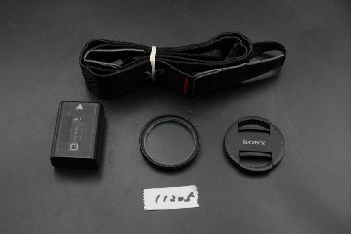 Sony alpha a6000 Digital Mirrorless Camera with Lens Black -22905 cuts- #11205