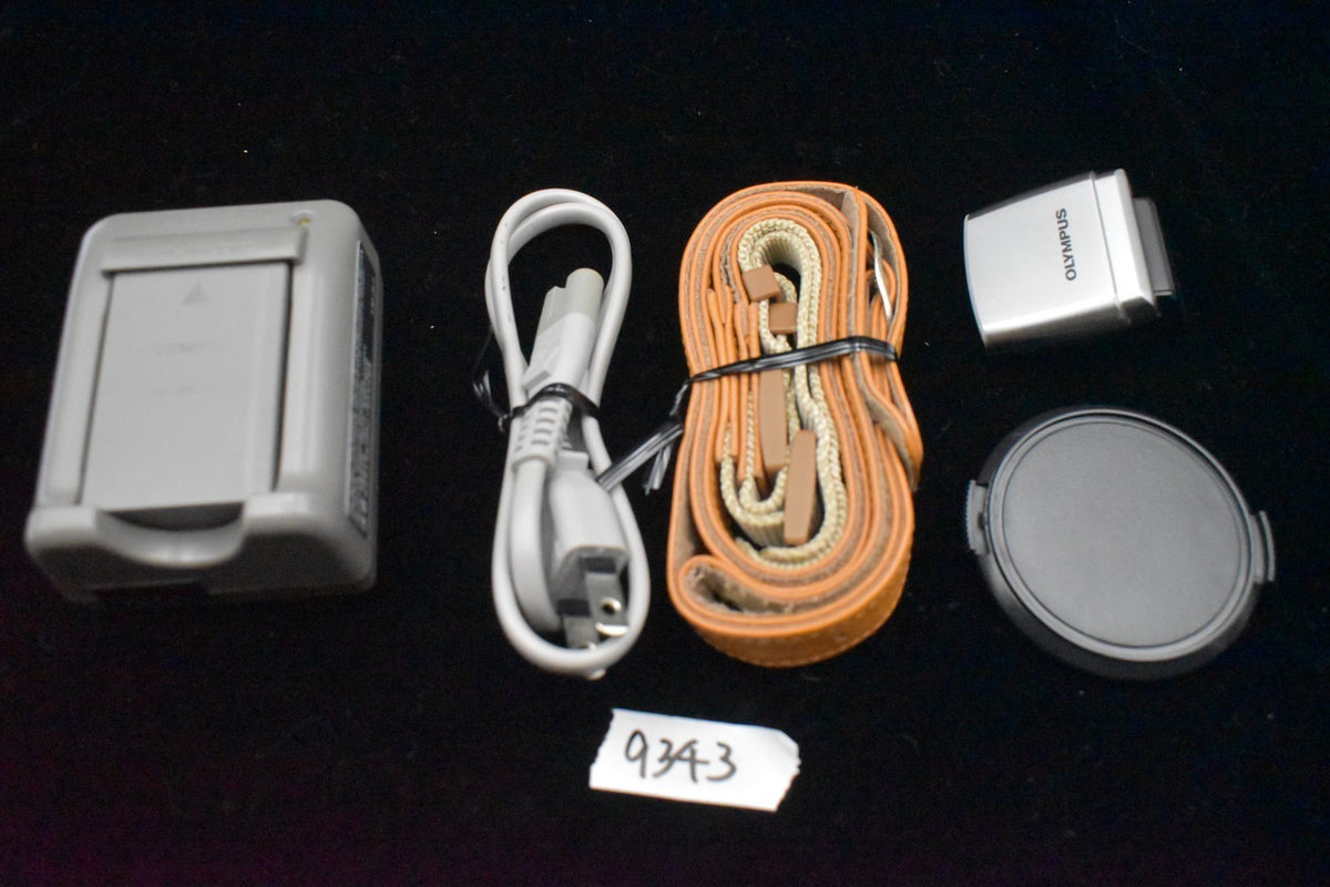 [US Duty Paid] Olympus PEN E-PL7 Digital Camera White with 14-42mm Lens 9343