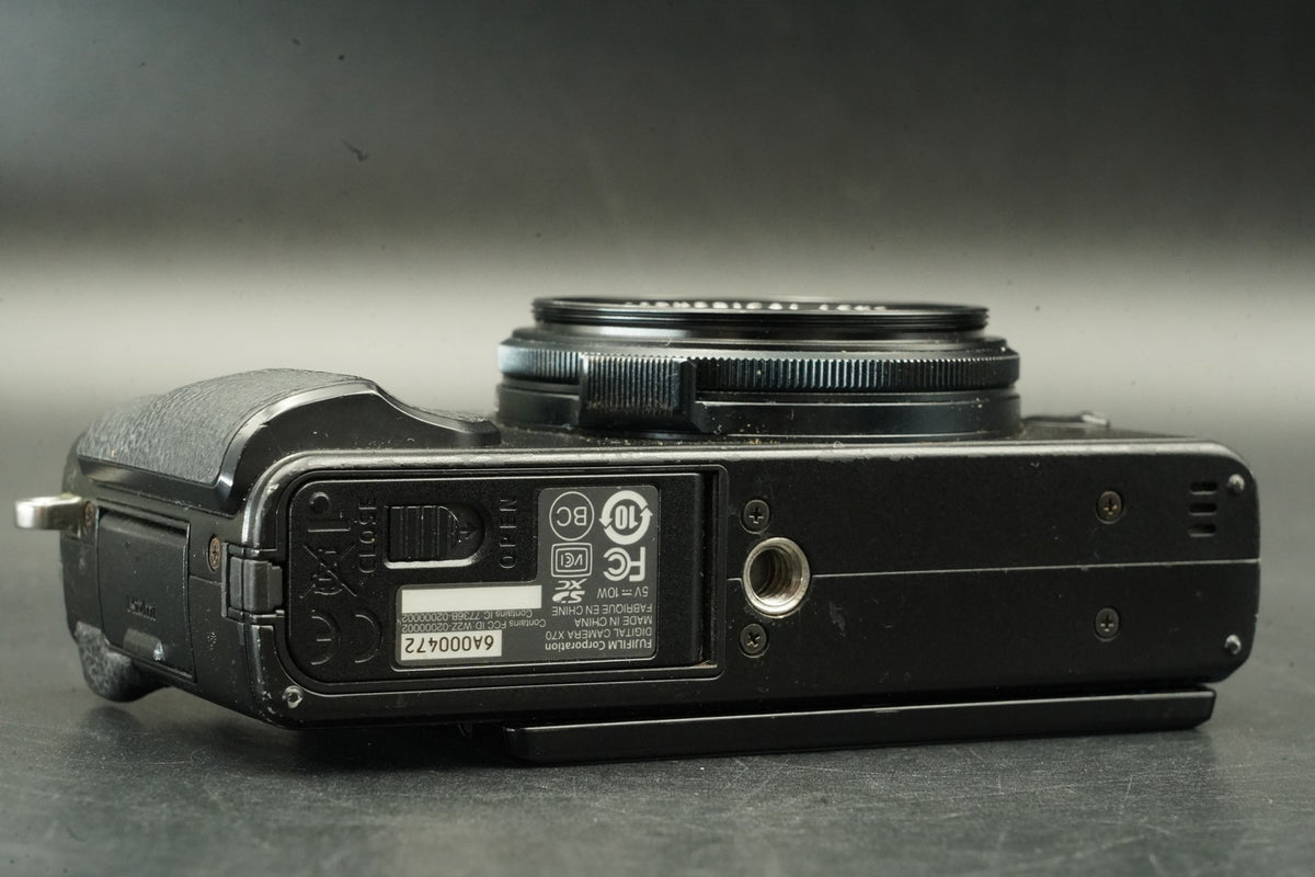 Fujifilm Fuji X70 X 70 Black 16.3MP Digital Camera #11988