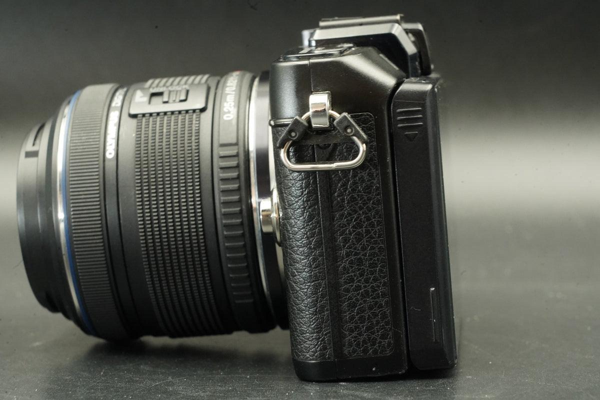 Olympus PEN E-PL7 Digital Camera Black with 2 Lens -21103 cut- #12638