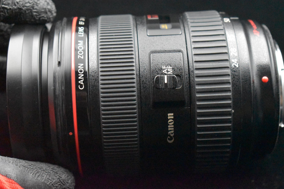 [US Duty Paid] Canon EF 24-70mm f/2.8 L USM AF Telephoto Zoom Lens Used 9338