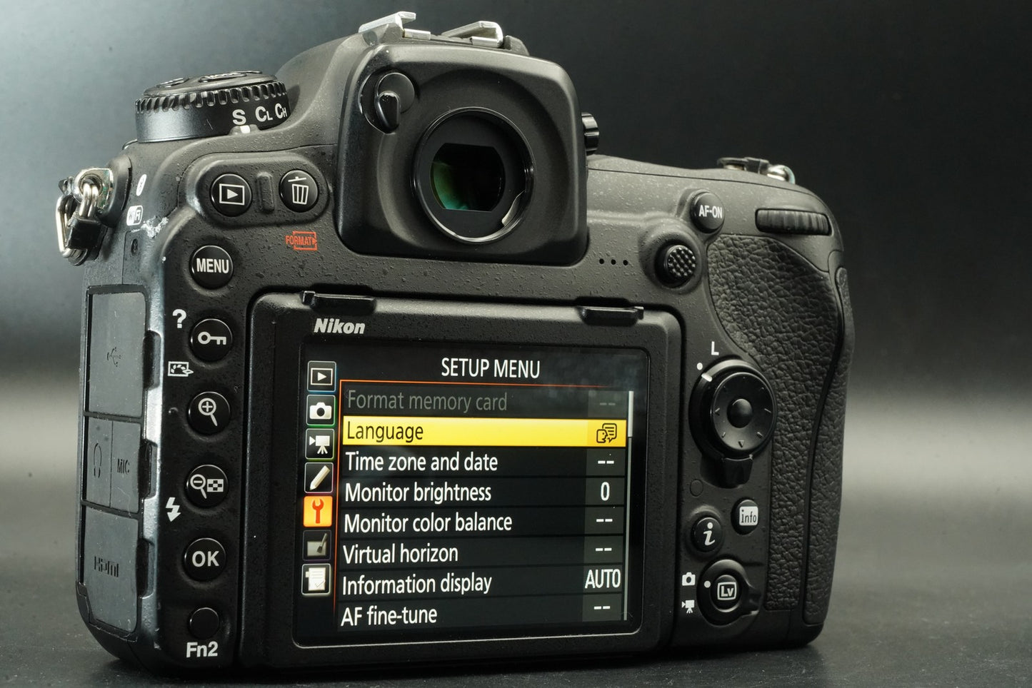 Nikon D500 20.9MP Digital SLR Camera Body US Duty Paid 11688