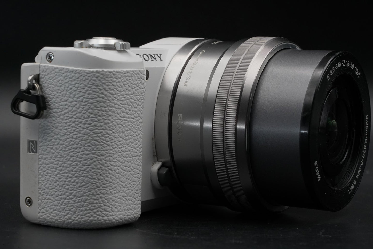 12191 cuts! Sony a5100 Mirrorless Digital Camera White US Duty Paid 11201