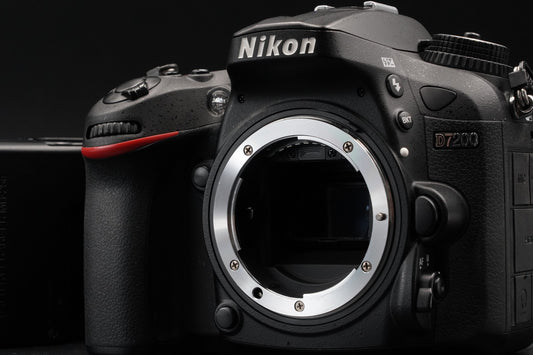 Nikon D7200 24.2 MP Digital SLR Camera Body Only US STOCK #11472