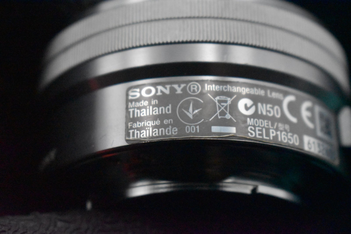 [US Duty Paid] Sony Alpha a5100 Spiegellose Digitalkamera Weiß 9307