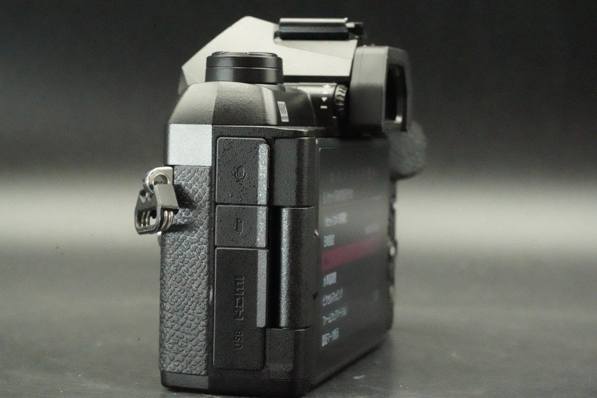 OM SYSTEM OM-5 Mark II Black Mirrorless Digital Camera -2467 cuts- #12741