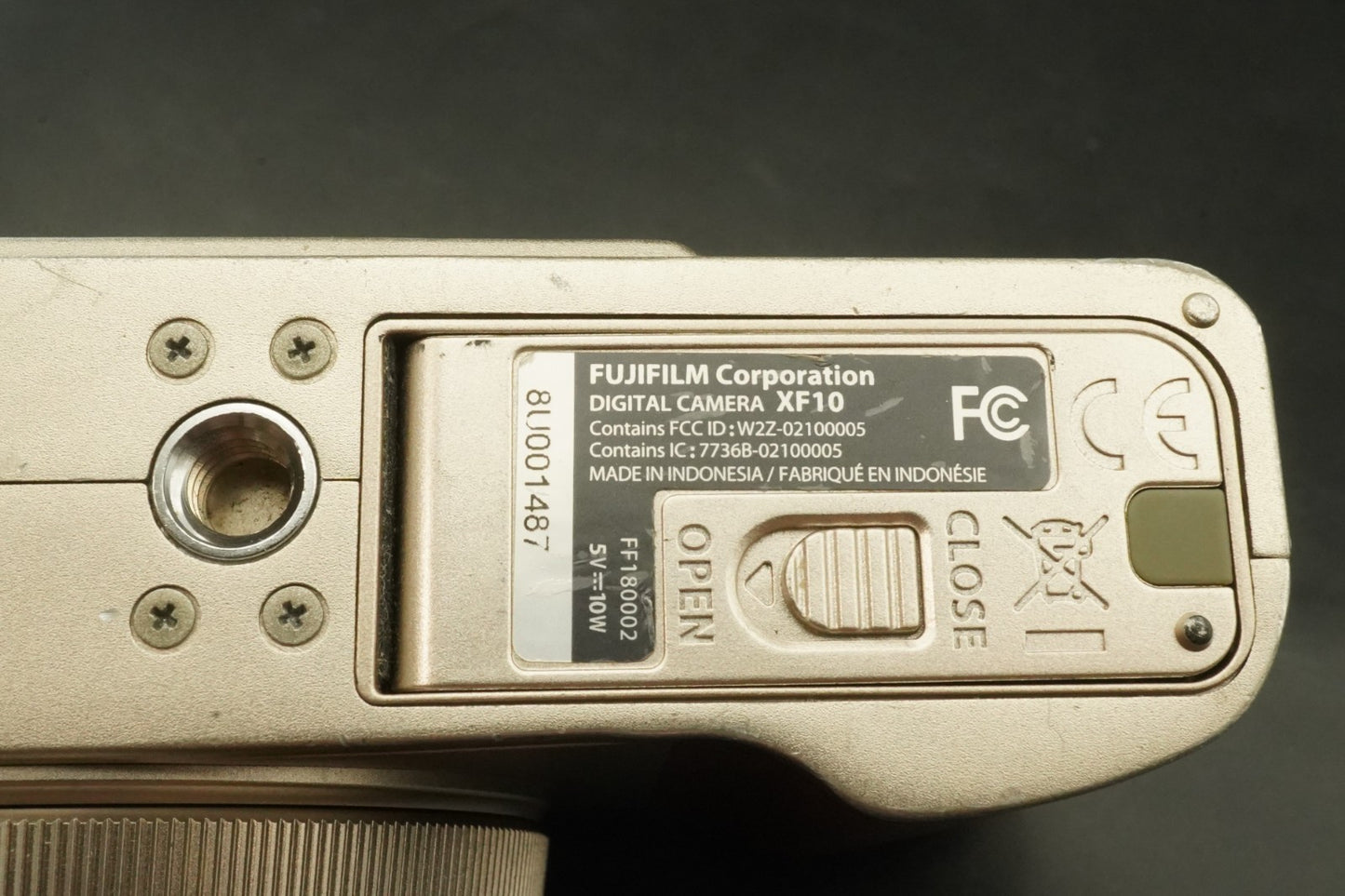 Fujifilm Fuji XF10 Compact Digital Camera Champagne Gold #11779