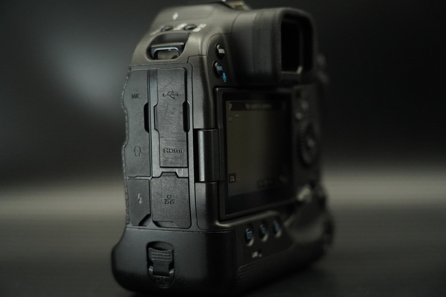 Canon EOS R3 Mirrorless Digital Camera -26000 (5%) cuts- #11882