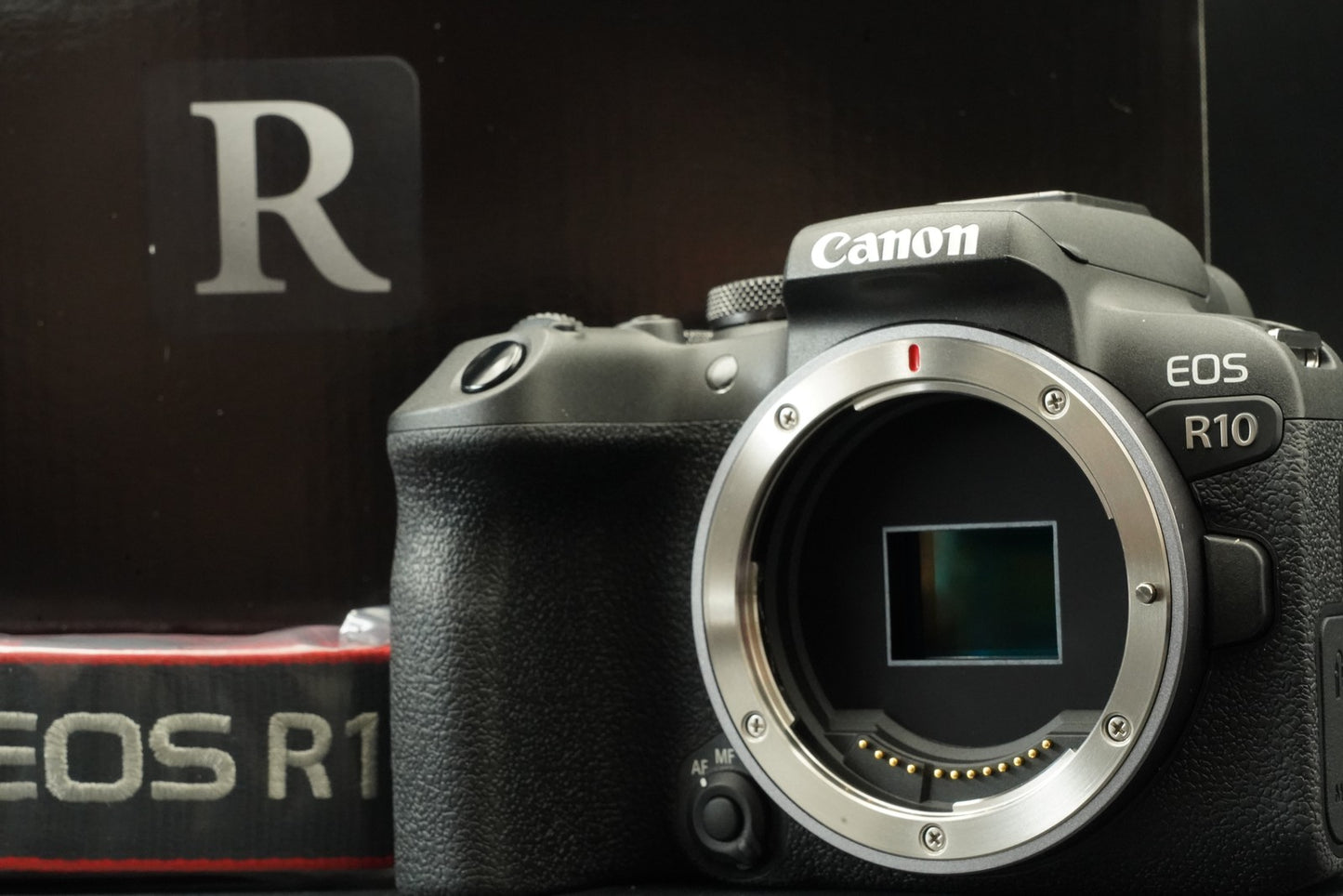Canon EOS R10 Black APS-C Mirrorless Digital Camera -5% cuts- #11837