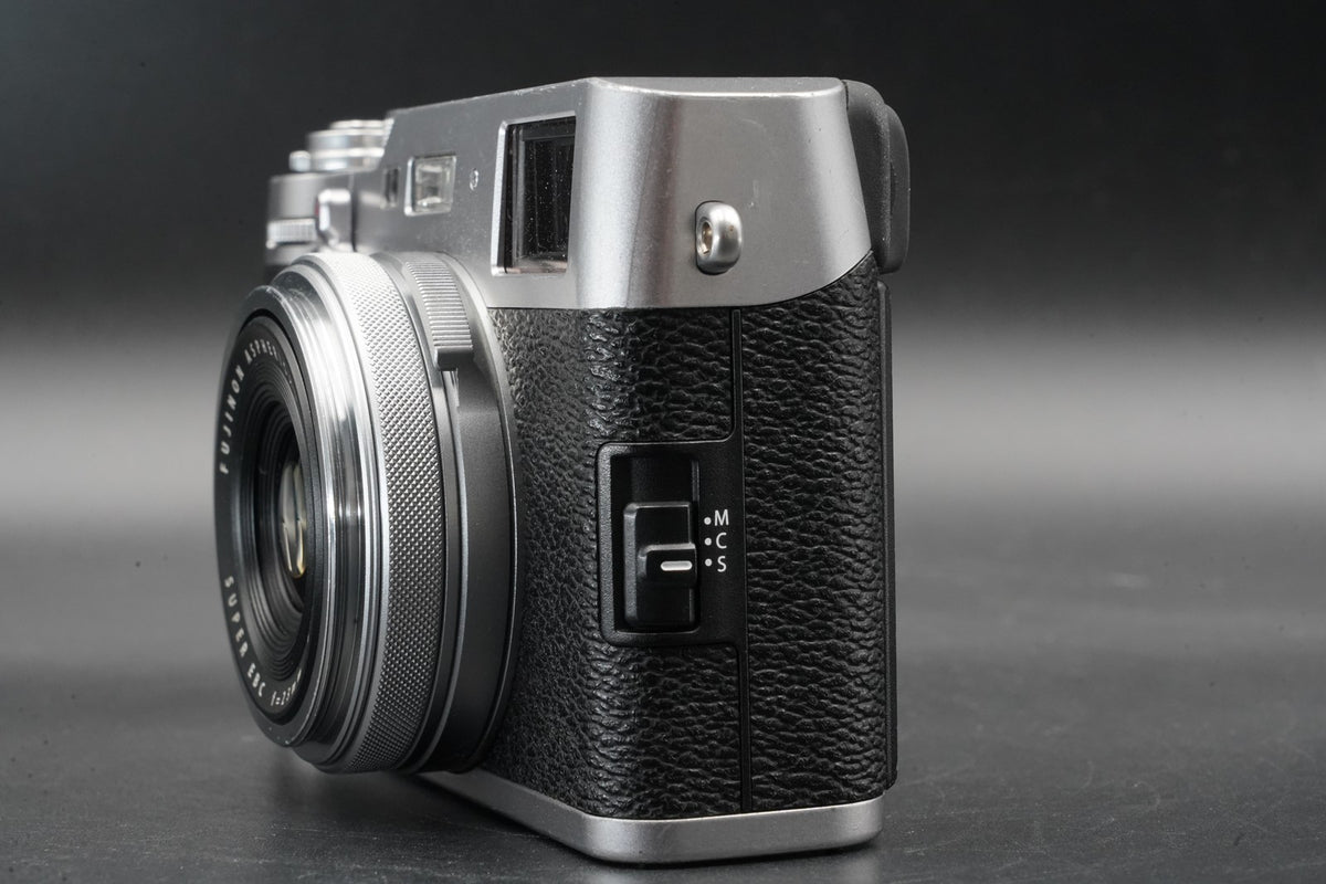 Fujifilm X100F 24.3MP Digital Camera Silver From JAPAN US STOCK #11269