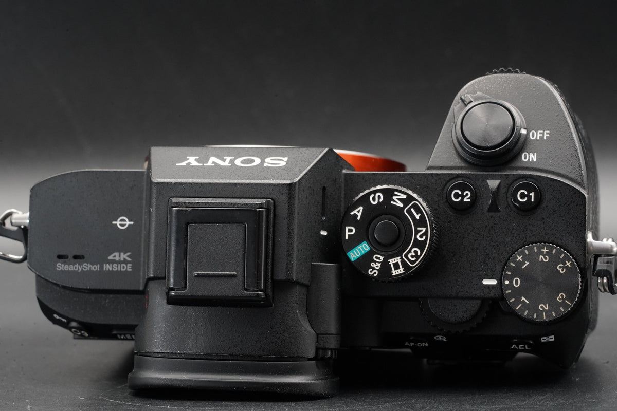 Sony A7R III ILCE-7RM3 Mirrorless digital camera English OK -32703 cuts- #11410