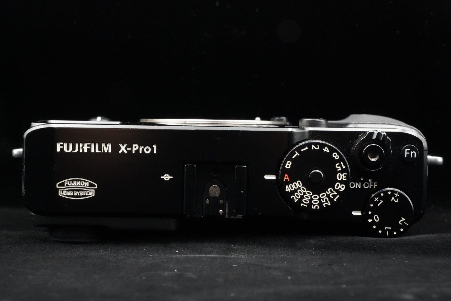 Fujifilm X-Pro1 Mirrorless Digital Camera Black US Duty Paid 10119