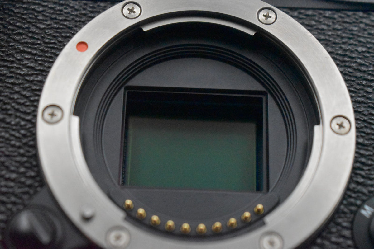 Fujifilm X-E1 16.3MP Digital SLR Camera Body Black US STOCK #R0159