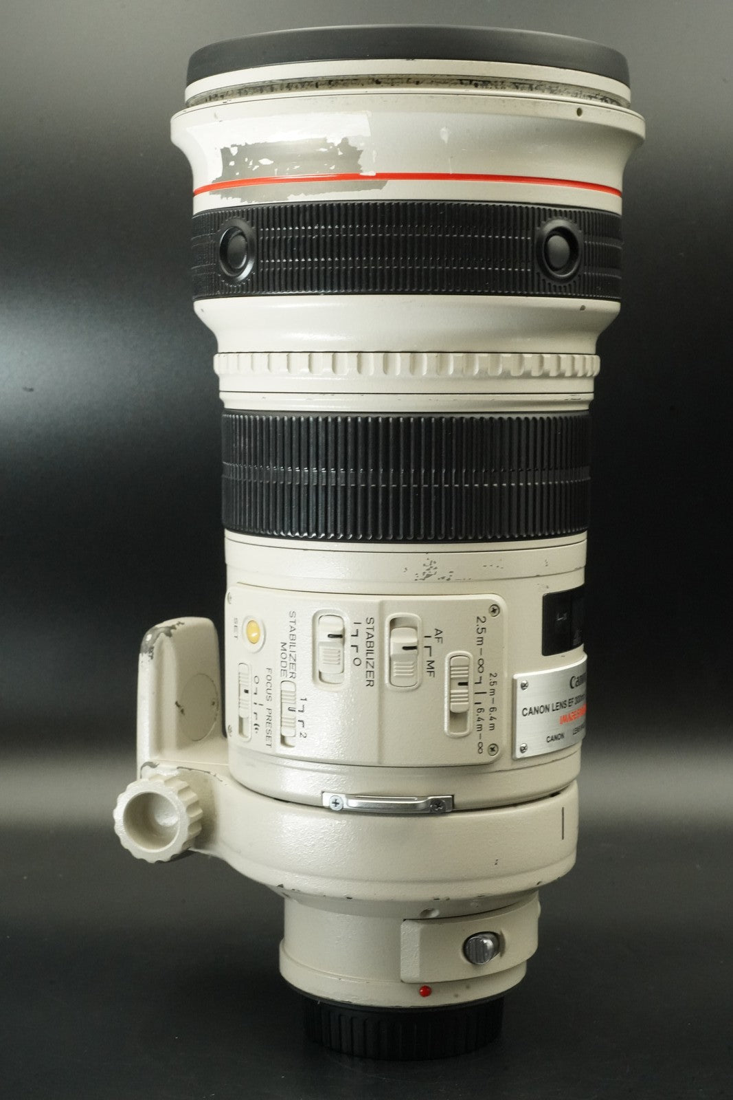 Canon EF 300mm F/2.8 L IS USM Lens w/ BOX #11805