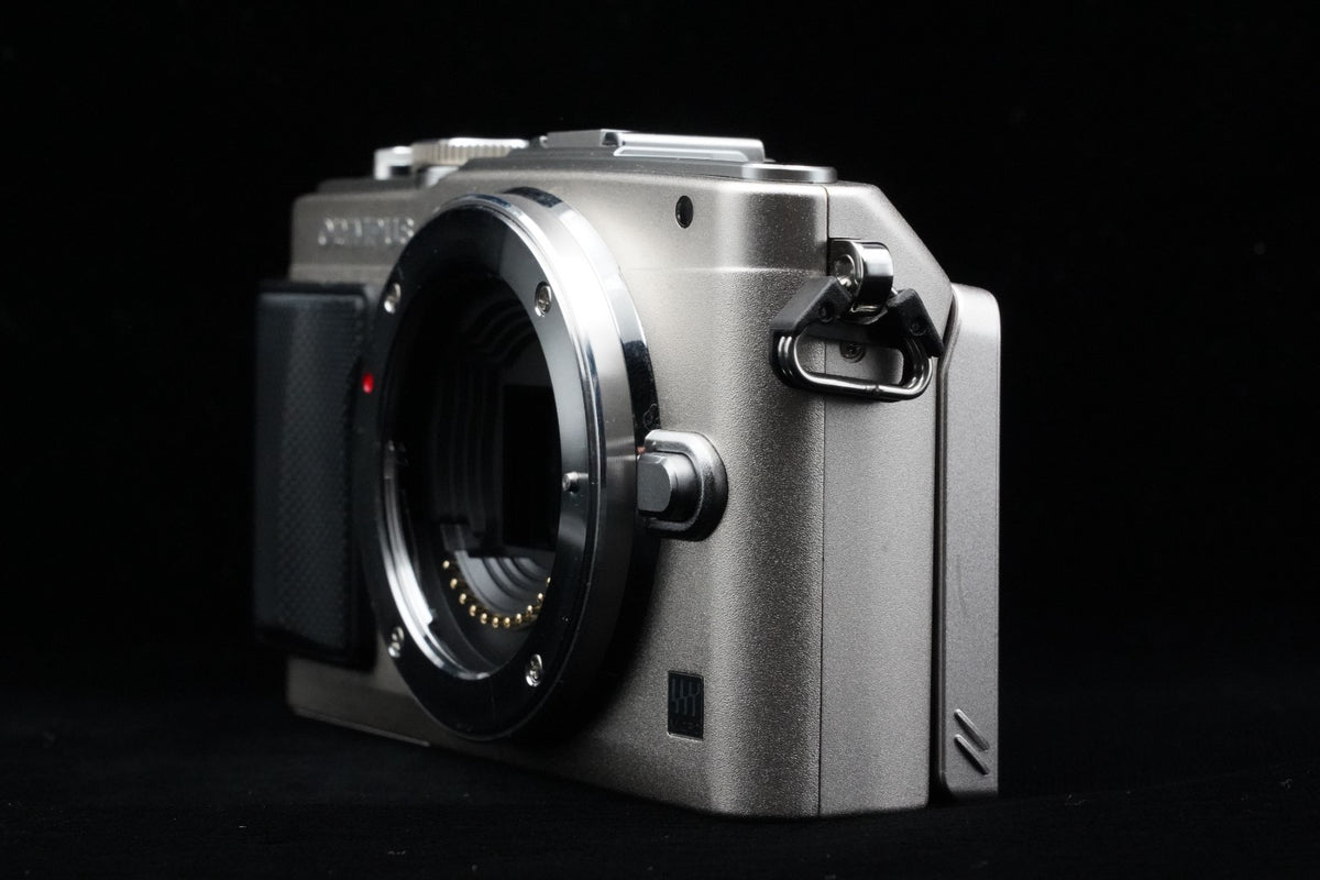 Olympus Pen E-PL5 Mirrorless Digital Camera Silver w/ Lens [] US STOCK #9645
