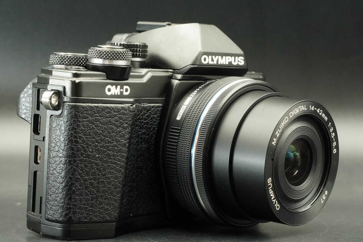 Olympus E-M10 Mark II Digital Camera Black w/ 14-42mm EZ Lens -21549 cut- #12113
