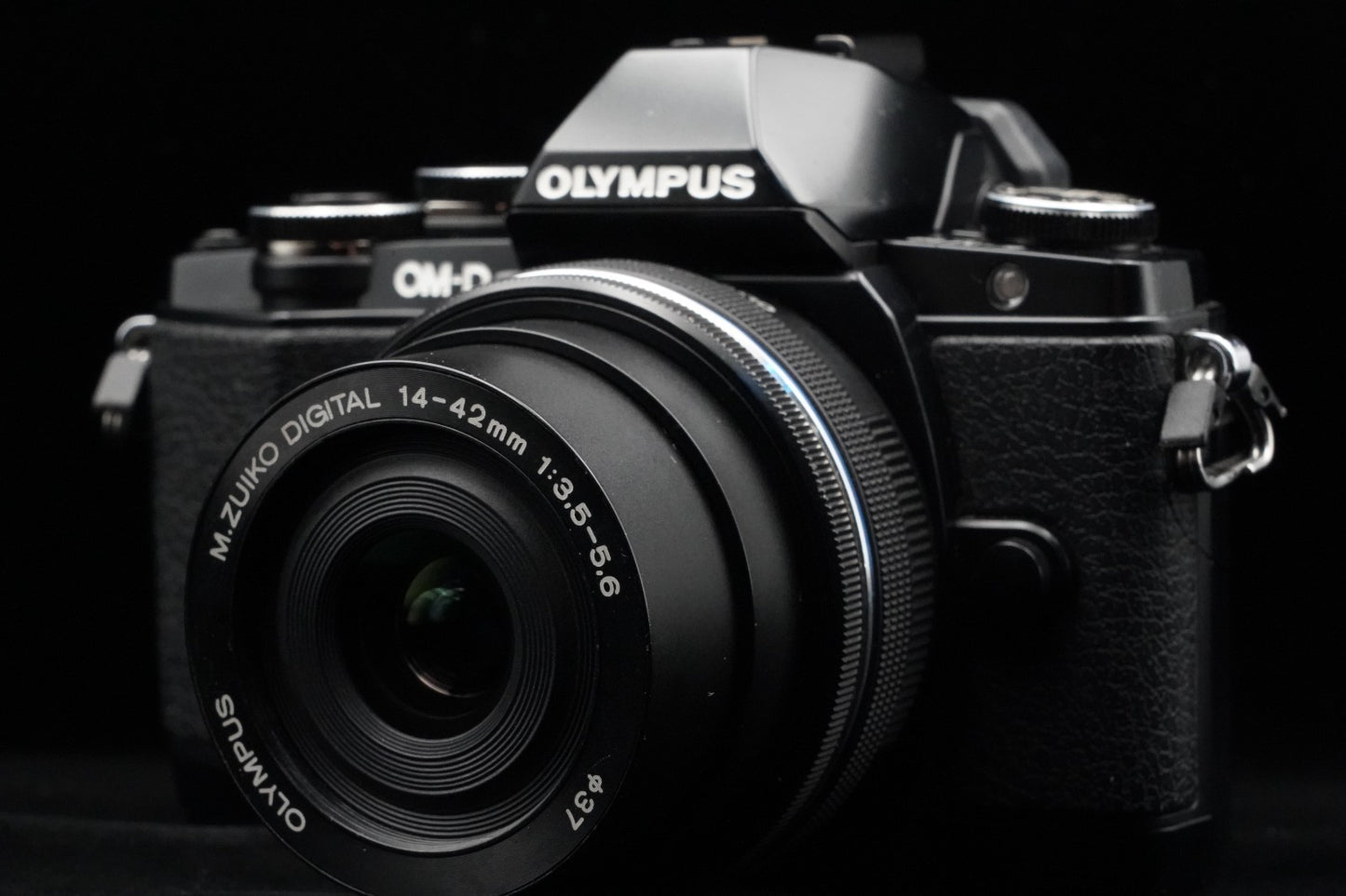 Olympus OM-D E-M10 Digital SLR Camera Black with Lens US Duty Paid 10165