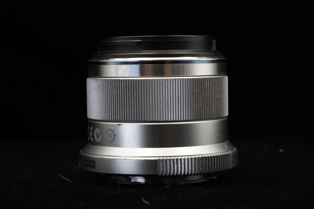 Olympus M.ZUIKO DIGITAL 45mm f/1.8 Lens Silver Japan US STOCK #11260