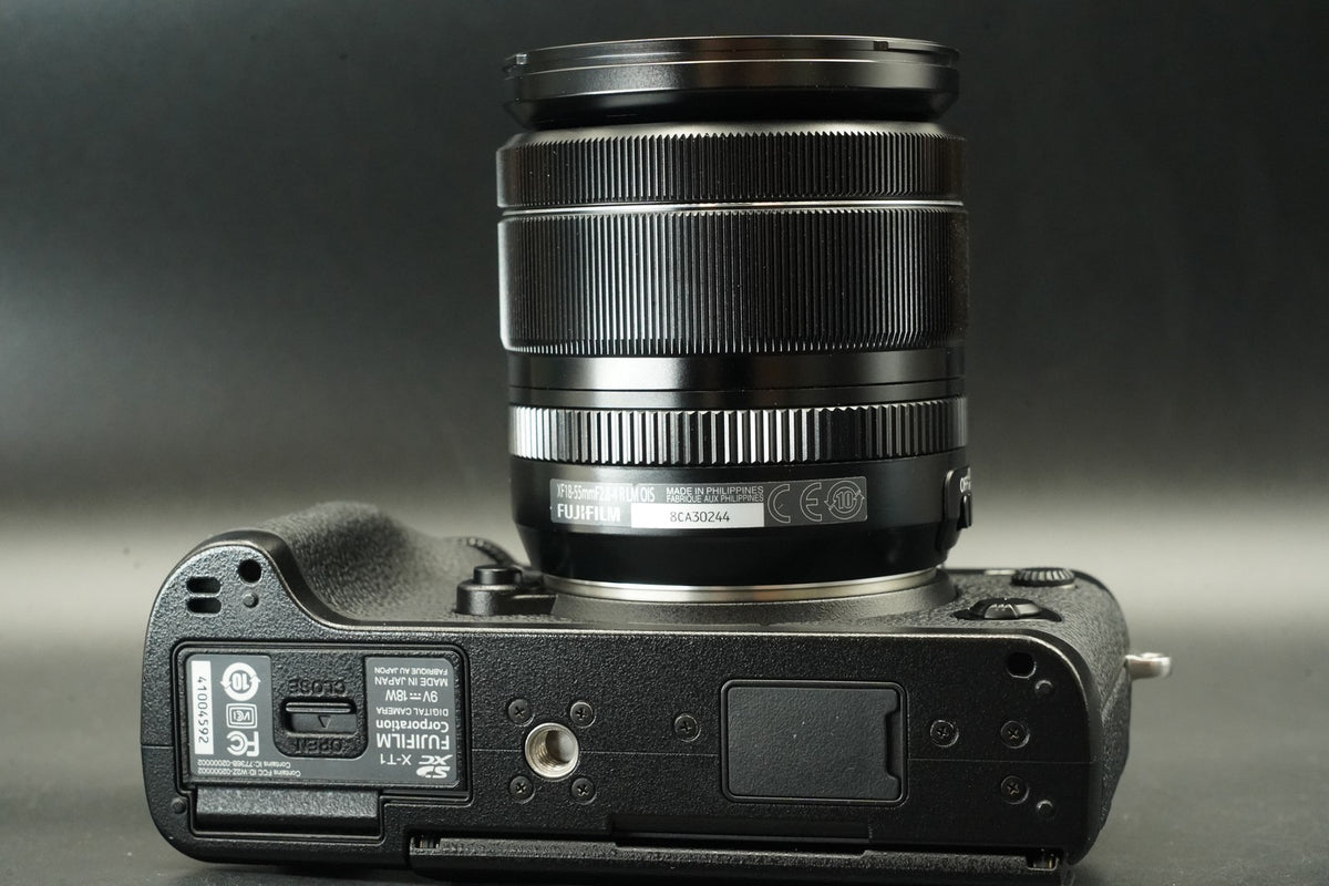Fujifilm X-T1 Digital Camera w/ XF 18-55mm f/2.8-4 R LM OIS Lens Kit #12428