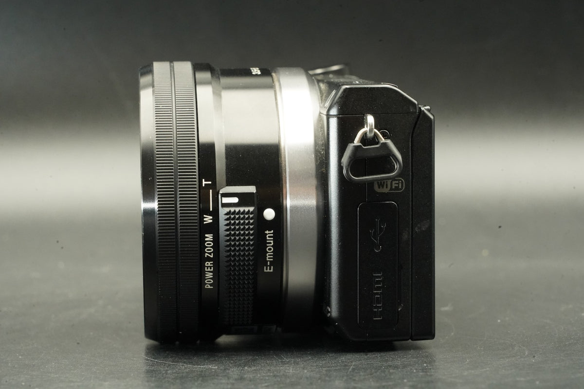 Sony Alpha NEX-5R Digital Camera Black 16-50mm Lens English OK -1226cut- #11953
