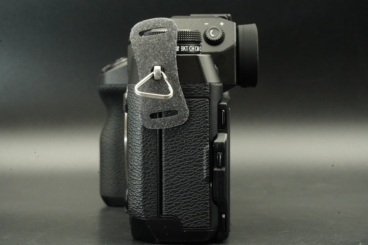 Fujifilm X-H1 24.3 MP Mirrorless Camera Black -32480 cuts- #11836