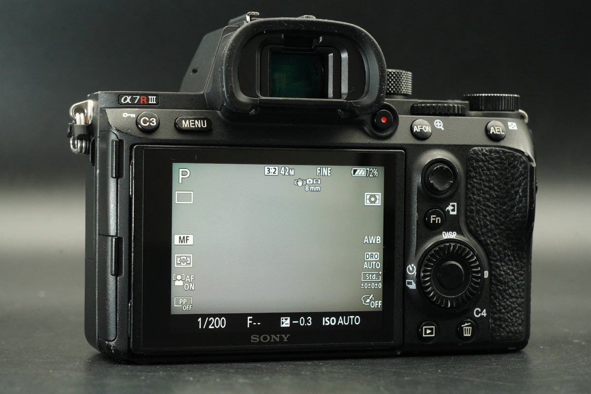 Sony A7R III ILCE-7RM3 Mirrorless digital camera English OK US STOCK #11623