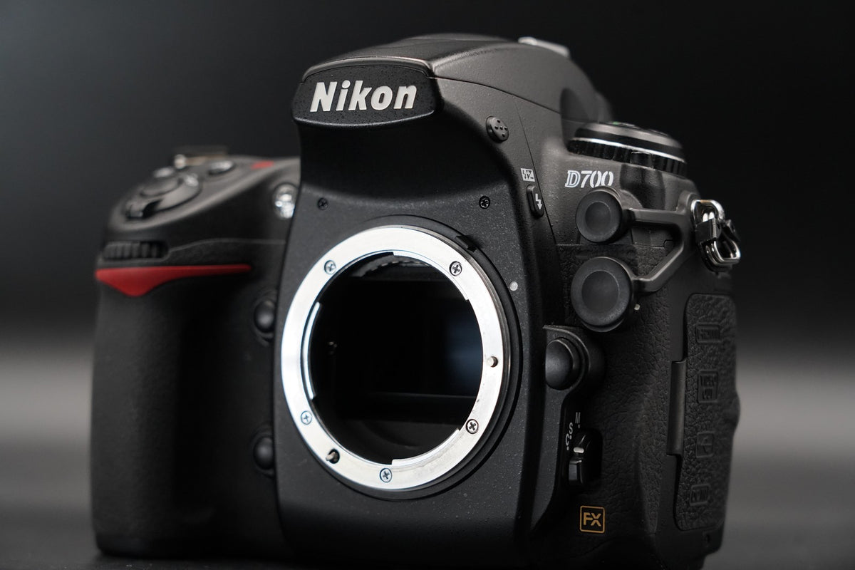 Nikon D700 12.1 MP DSLR Digital Video Camera Used US STOCK #11121