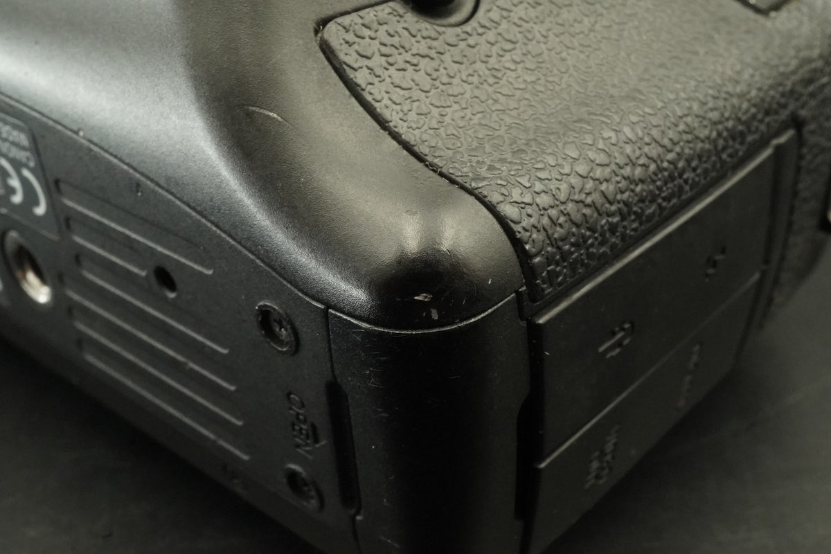 Canon EOS 5D Digital SLR Full Frame Camera Body Only #12372