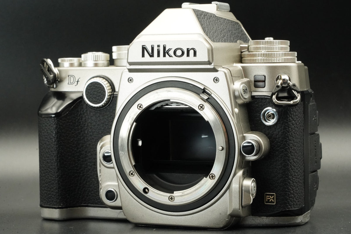 Nikon Df Silver DSLR Digital Camera Body -37 cuts- US STOCK #11586