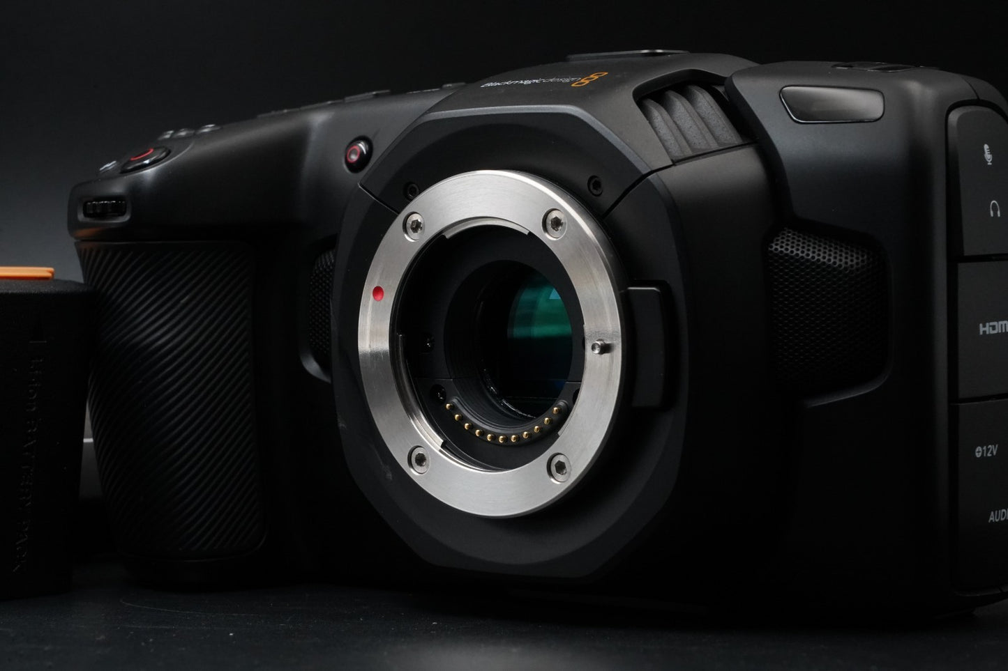 Blackmagic Design Pocket Cinema Camera 4K Camcorder BMPCC (M4/3 Mount) 10635