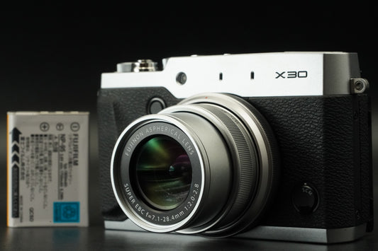 Fujifilm FinePix X30 12.0MP Digital Camera Silver #12090
