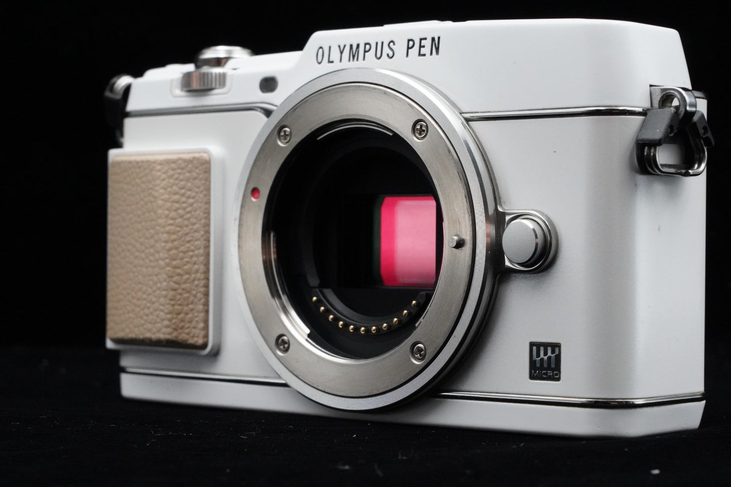 Olympus PEN E-P5 White Body Wifi Digital Camera US Duty Paid Japan 9454