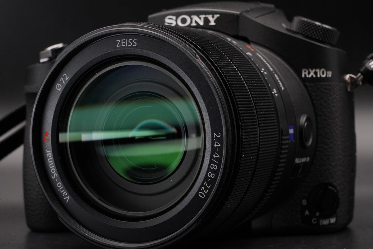 Sony Cyber-Shot RX10 IV 20.1MP Appareil Photo Numérique DSC-RX10M4 US STOCK...