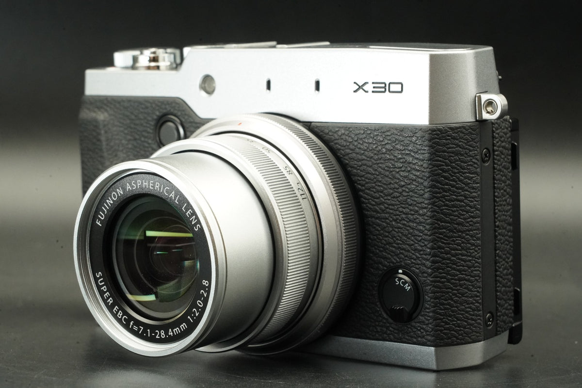 Fujifilm FinePix X30 12.0MP Digital Camera Silver #12090